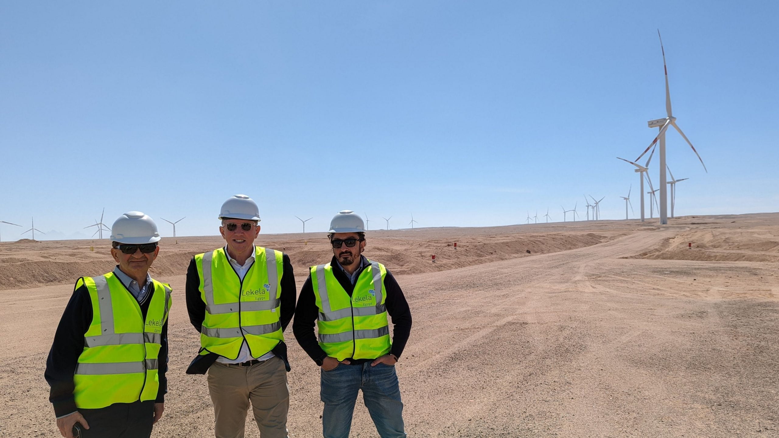 Egypt-wind-farm-with-GWEC-CEO-Ben-Backwell